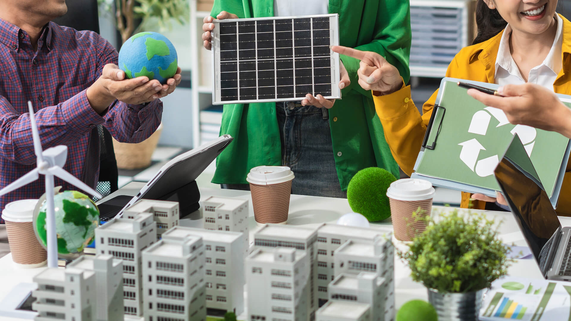 Green Tech Revolution: Solar Storage for Home